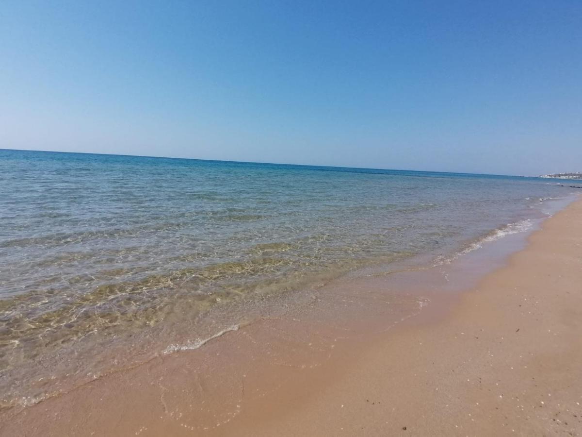 Vila La Perla Bianca Porto Palo Exteriér fotografie