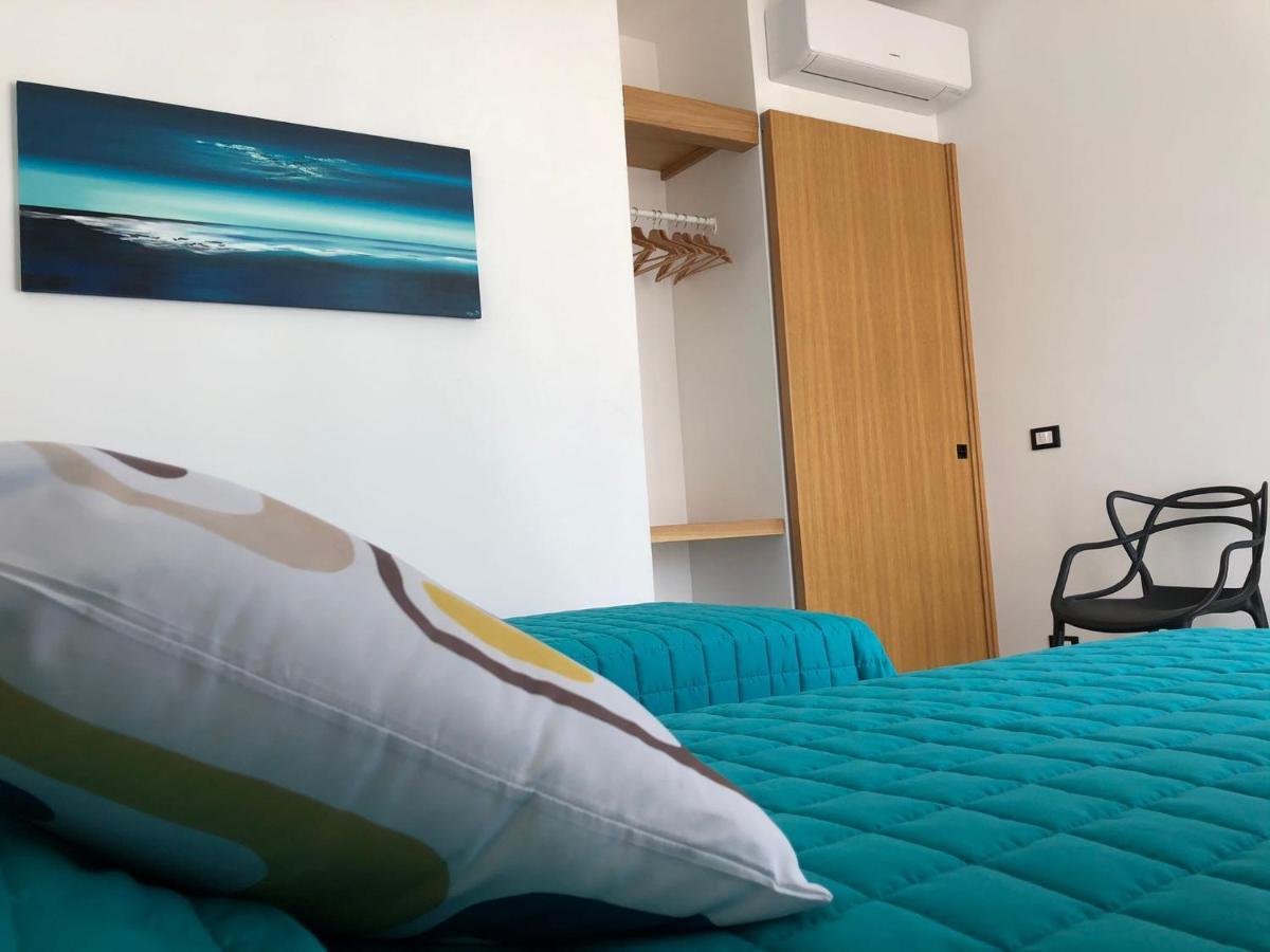 Vila La Perla Bianca Porto Palo Exteriér fotografie