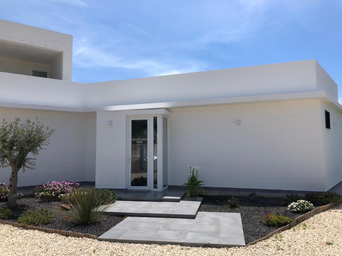 Vila La Perla Bianca Porto Palo Exteriér fotografie