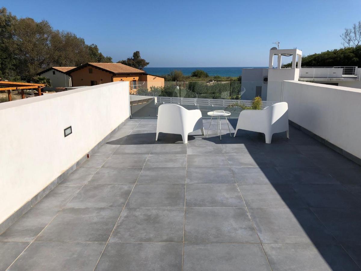 Vila La Perla Bianca Porto Palo Exteriér fotografie